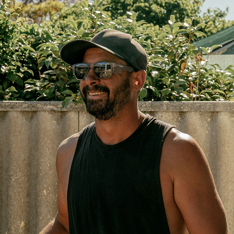 Fusions Matte Graphite Frame Grey Polarised Lens - Image 6