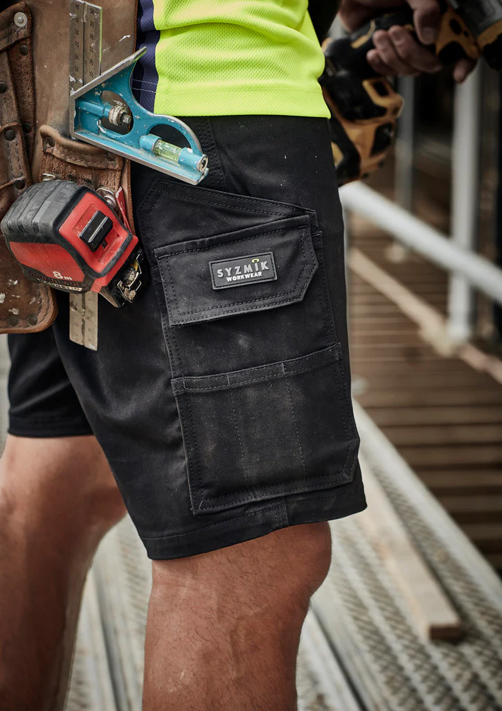 Mens Essential Stretch Cargo Shorts - Image 8